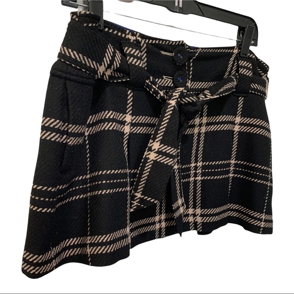 AMERICAN EAGLE BLACK AND BEIGE PLAID WOOL BLEND PLEATED MINI SKIRT SIZE 10 NWOT - Picture 8 of 9